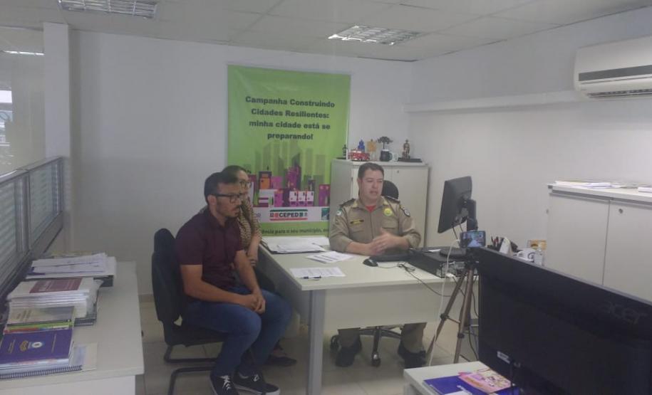 CEPED/PR realiza teleconferência com alunos do curso "Desenvolvimento de Capacidades para Tornar as Cidades mais Resilientes”.