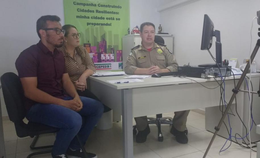 CEPED/PR realiza teleconferência com alunos do curso "Desenvolvimento de Capacidades para Tornar as Cidades mais Resilientes”.
